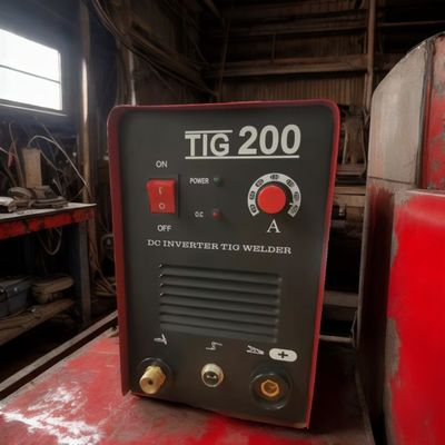 Saldatura TIG 200 TIG con tecnologia MOS Inverter e Polarità di uscita DC a livelli imbattibili