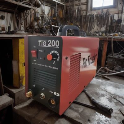 Saldatura TIG 200 TIG con tecnologia MOS Inverter e Polarità di uscita DC a livelli imbattibili
