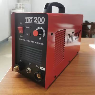 Saldatura TIG 200 TIG con tecnologia MOS Inverter e Polarità di uscita DC a livelli imbattibili